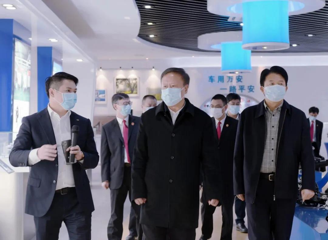 1651029353512654.jpg 1-20051114115IF.jpg